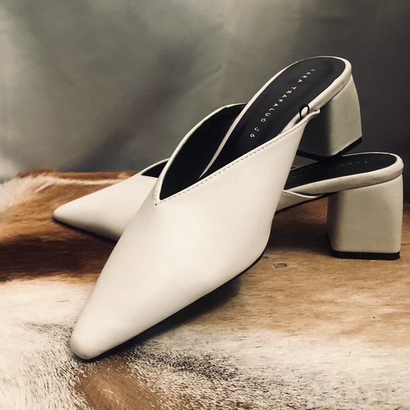Zara Shoes - 🚨PRICE DROP🚨ZARA Slip on Heeled Shoes
